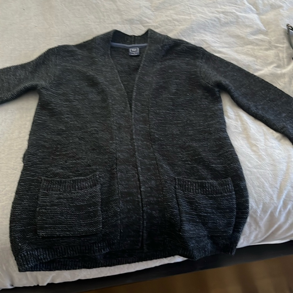 Cardigan sweater